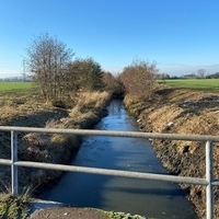 Wimmerbach vor und nach der Umsetzung von Gewässerentwicklungsmaßnahmen durch den UHV Obere Hunte